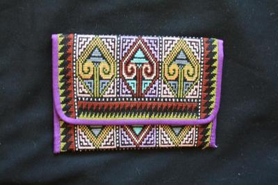 E1431: Hmong Bag, cross stitch wallet, heart motif