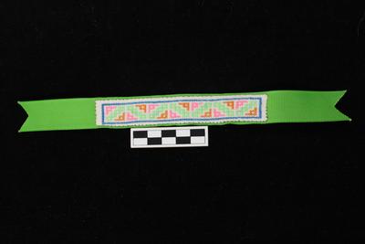 E1456: Hmong bookmark, cross-stich geometric motif