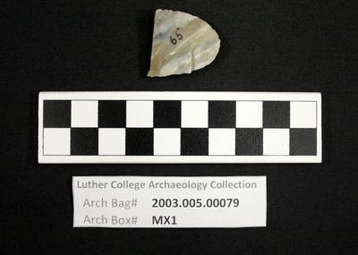 2003.005.00079: chipped stone-scraper