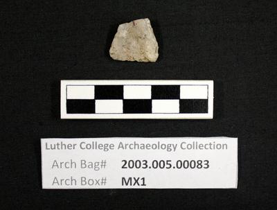 2003.005.00083: chipped stone-Madison projectile point