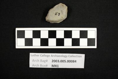 2003.005.00084: chipped stone-scraper