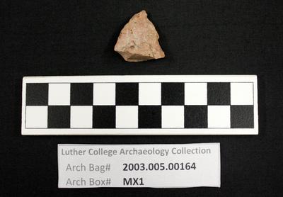 2003.005.00164: chipped stone-projectile point
