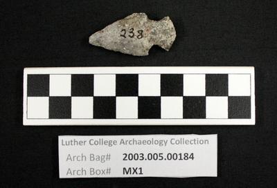 2003.005.00184: chipped stone-Klunk projectile point