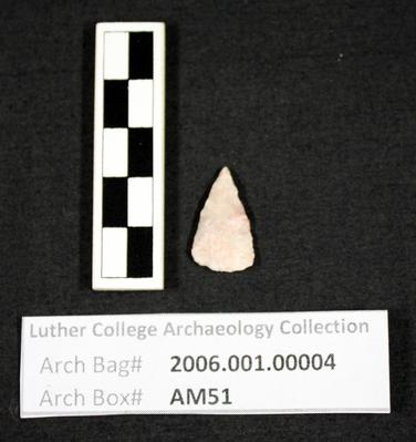2006.001.00004: chipped stone: projectile point