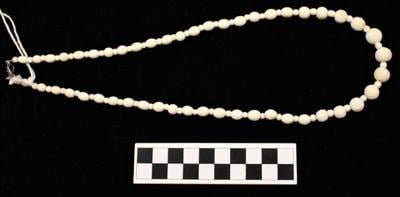 E1611: Vietnamese beaded necklace