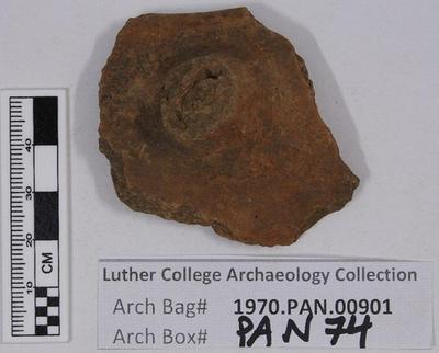 1970.PAN.00901: Plain ware rim sherd with handle fragment