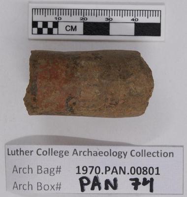 1970.PAN.00801: Polychrome handle fragment