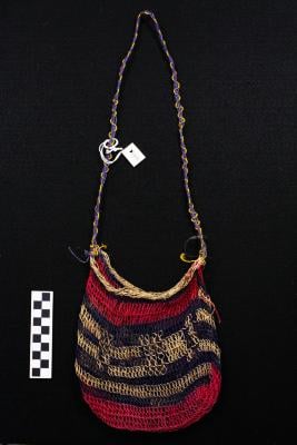 E1630: Small Bilum Net Bag with Yellow Handle