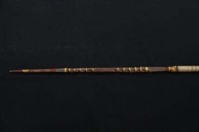 E1648: New Guinea Barbed and Notched Arrow- Red Paint