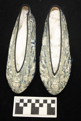 E0740A: Chinese Slippers